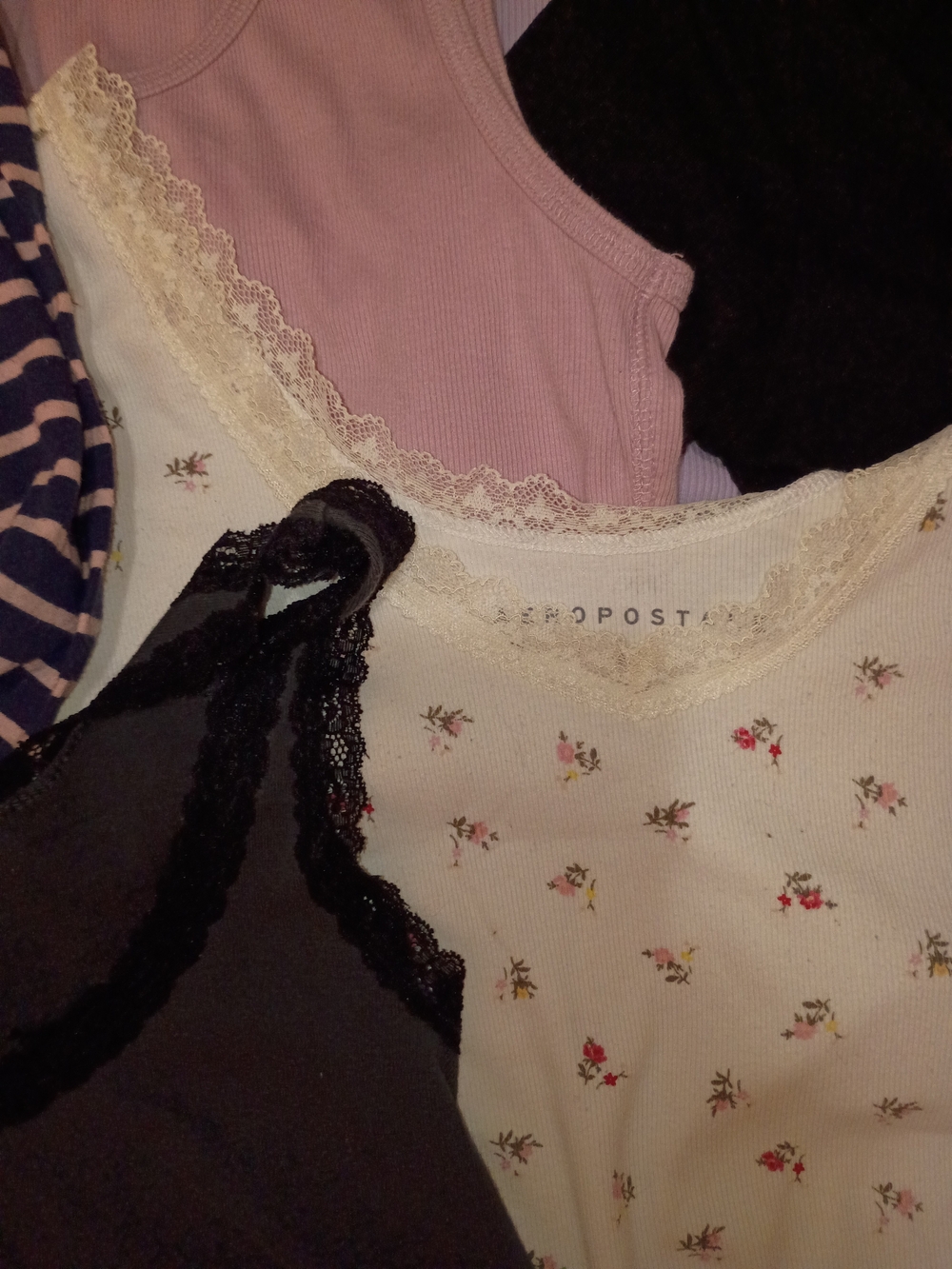 Assorted Teen Girls Multi-Color Tops - Pack of Mixed Styles NAME BRANDS💯 - Picture 4 of 16